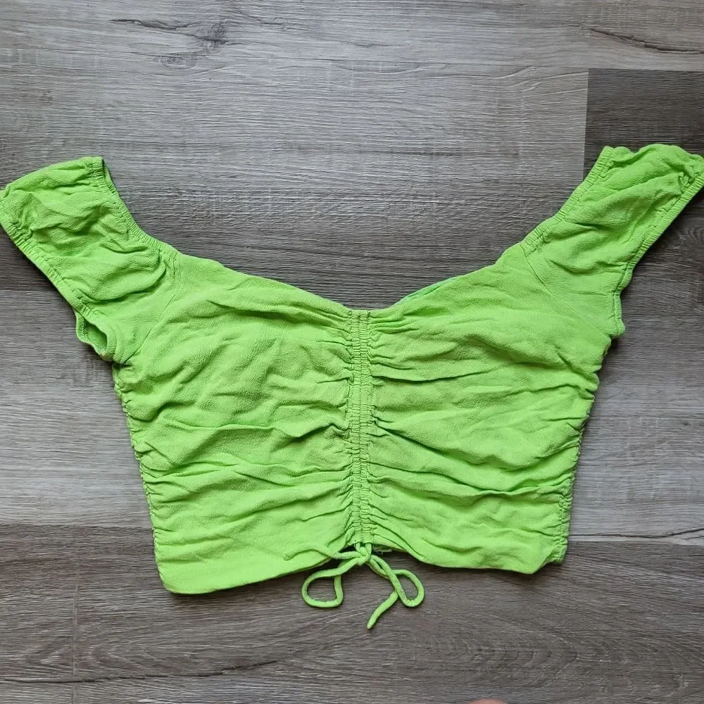 Princess Polly Green Y2K Crop Top - Picture 2 of 10
